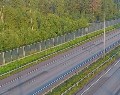 Tie 7 Pyhtää Markkinamäki, puomi, itä