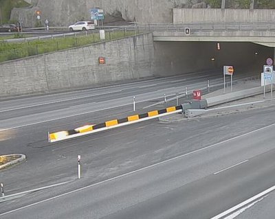 Tie 12 Tampere, Rantatunneli puomi, itä
