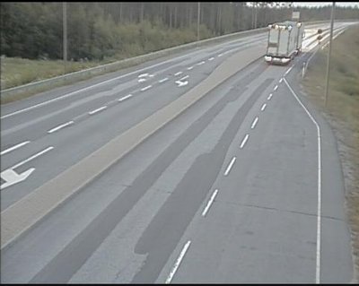 Tie 28 Eskola
