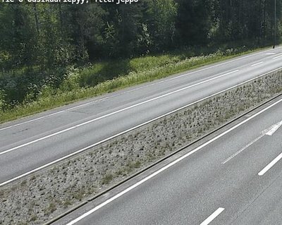 Tie 8 Uusikaarlepyy, Ytterjeppo