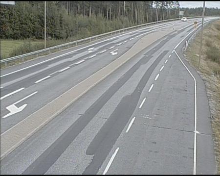 Tie 28 Eskola