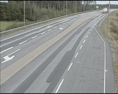 Tie 28 Eskola